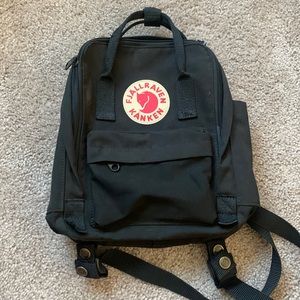 SOLD Fjallraven kanken backpack